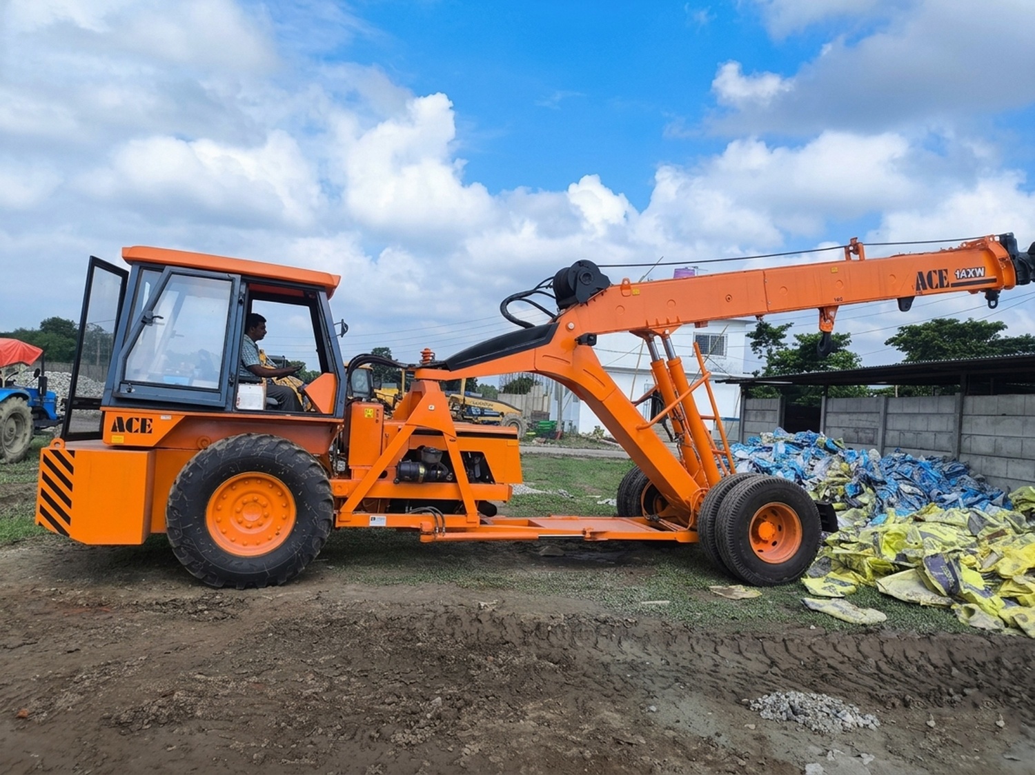 14 Ton Hydra (ACE) Crane